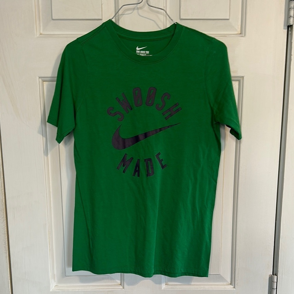 Nike Swoosh Made green tee size large athletic cut women’s tee